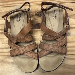 Clarks Women's Tan Strappy Sandals